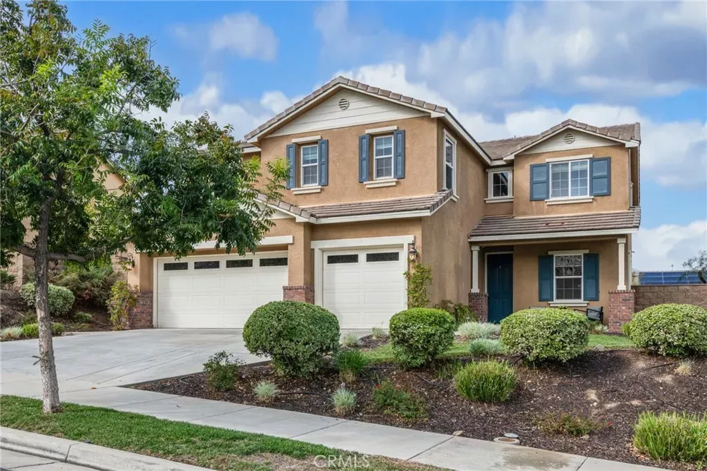 Property Photo: 25589 Foxglove CA 92883