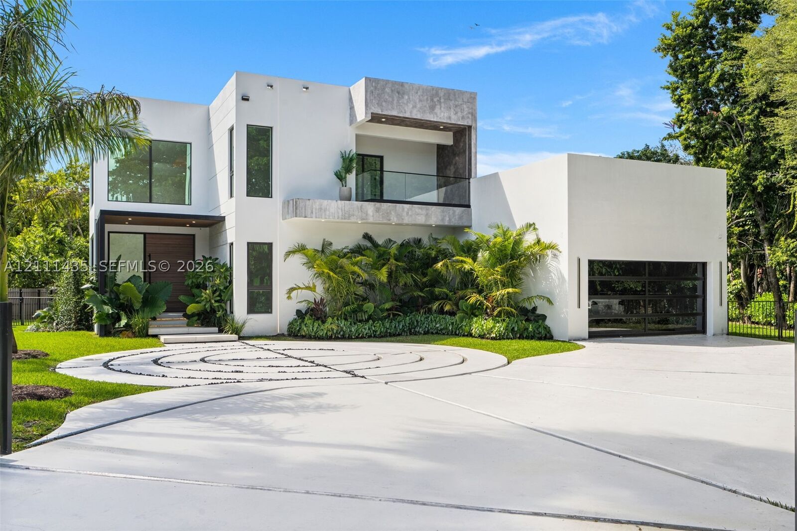 Property Photo: 9530 SW 95th Ct FL 33176