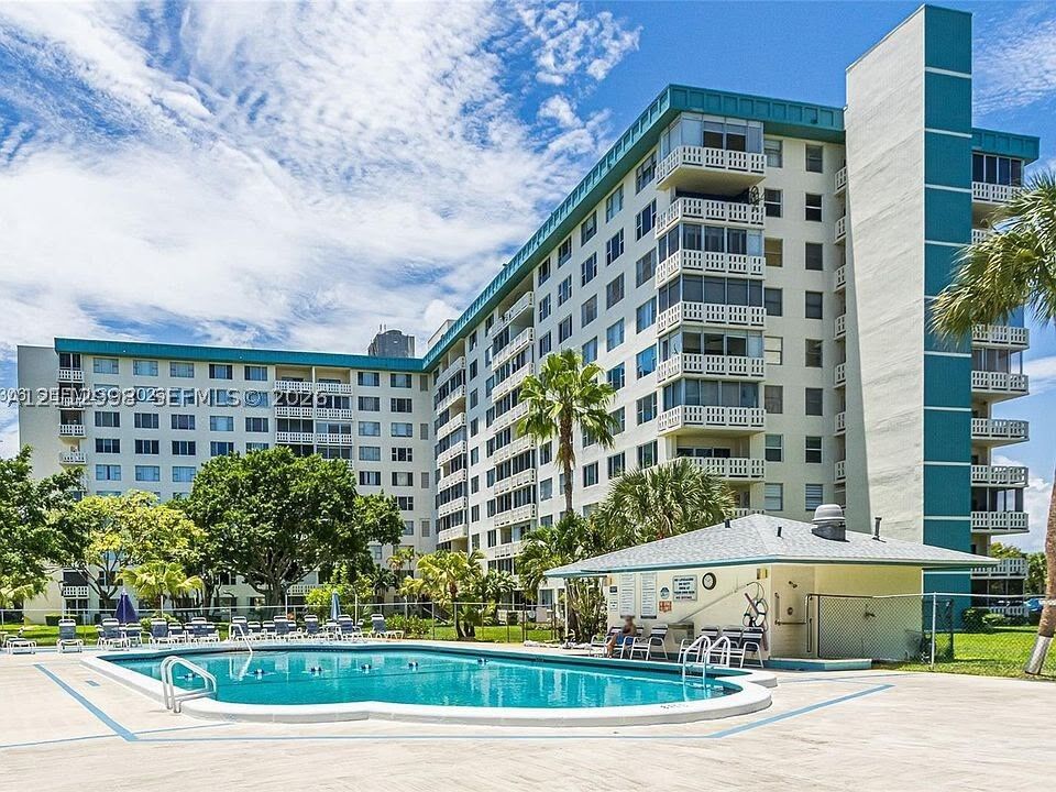 Property Photo:  4350 Hillcrest Dr 411  FL 33021 