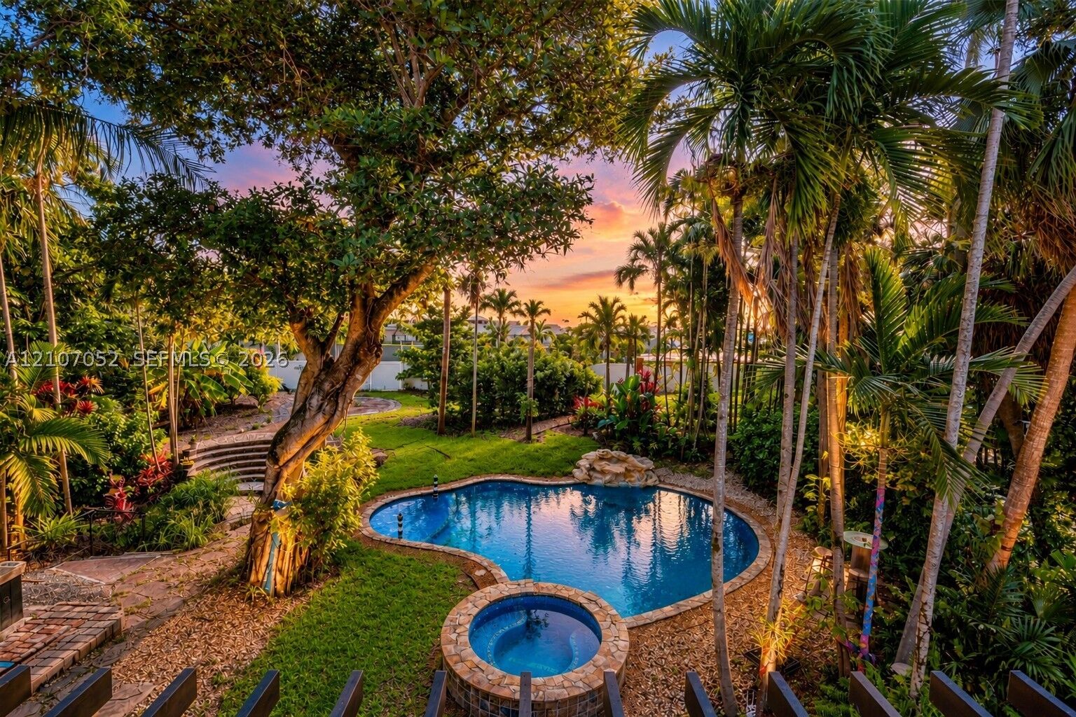 Property Photo:  2200 Lazy Ln  FL 33305 