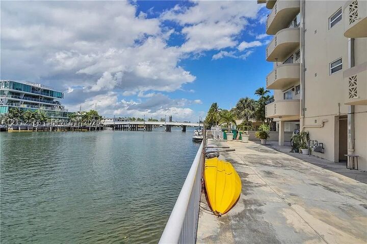 Property Photo:  8400 Byron Ave 4E  FL 33141 
