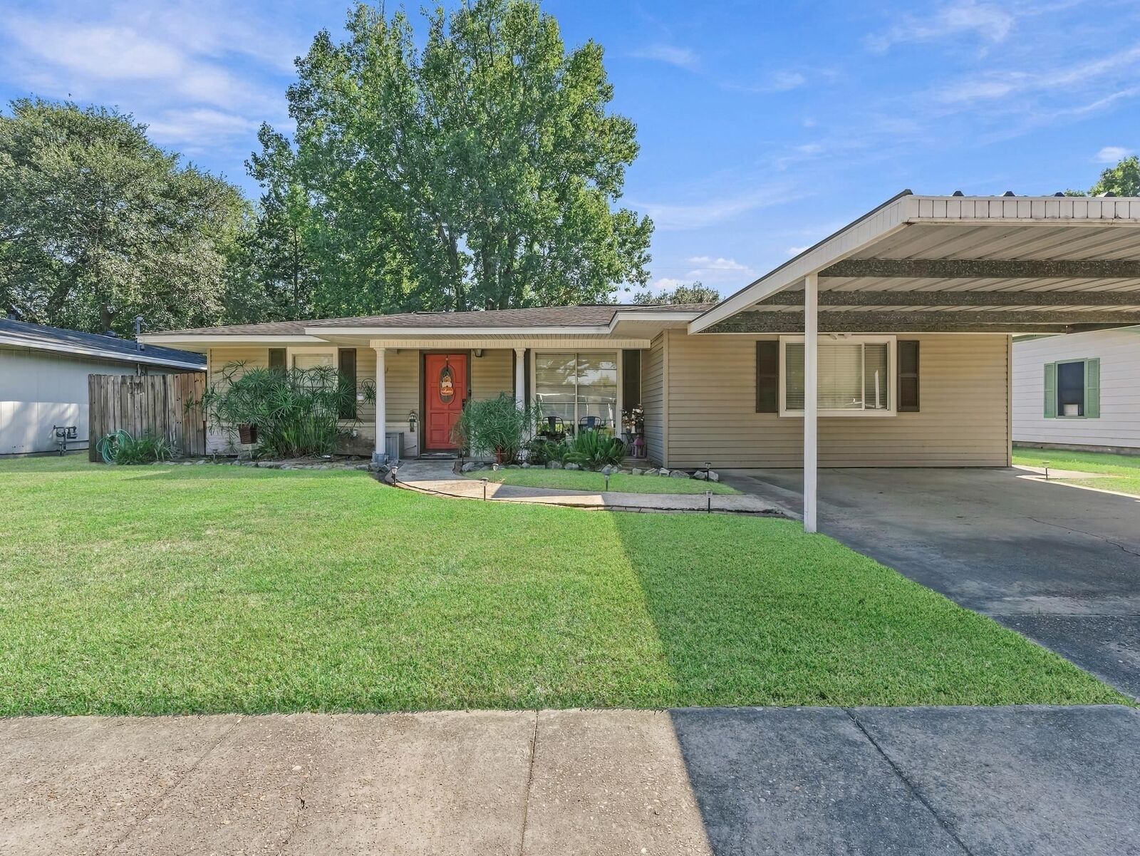 Property Photo:  403 Camellia Ave.  TX 77630 