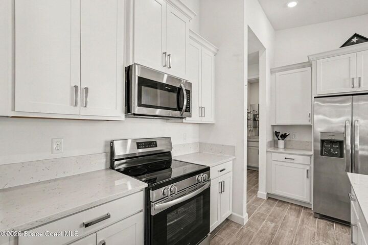Property Photo:  2161 Marigold Trail NW  FL 32907 