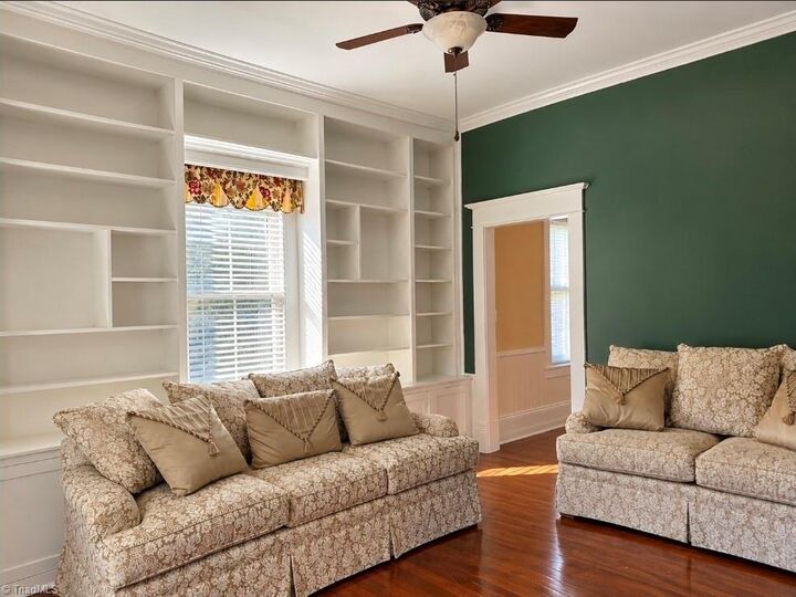 Property Photo: 148 W Poplar Street NC 27030