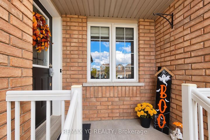 Property Photo: 18 Coleman Drive ON L4N 0R4
