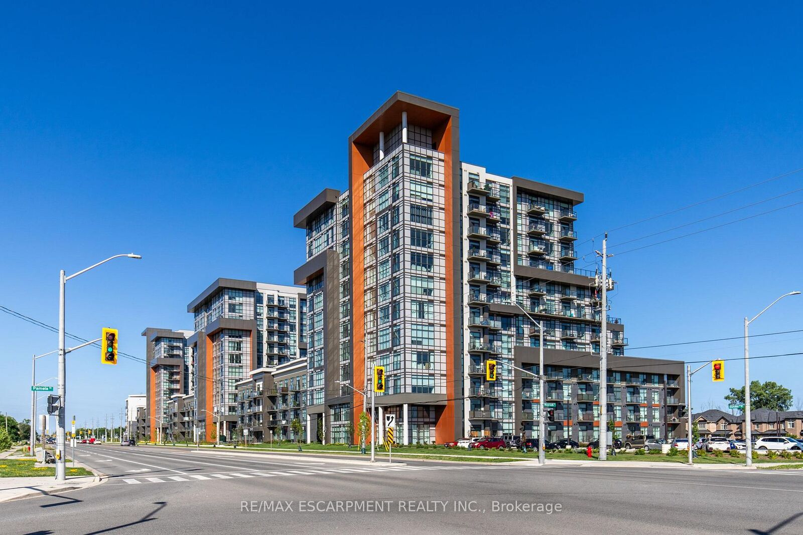 Property Photo:  450 Dundas Street E 416  ON L8B 1Z2 