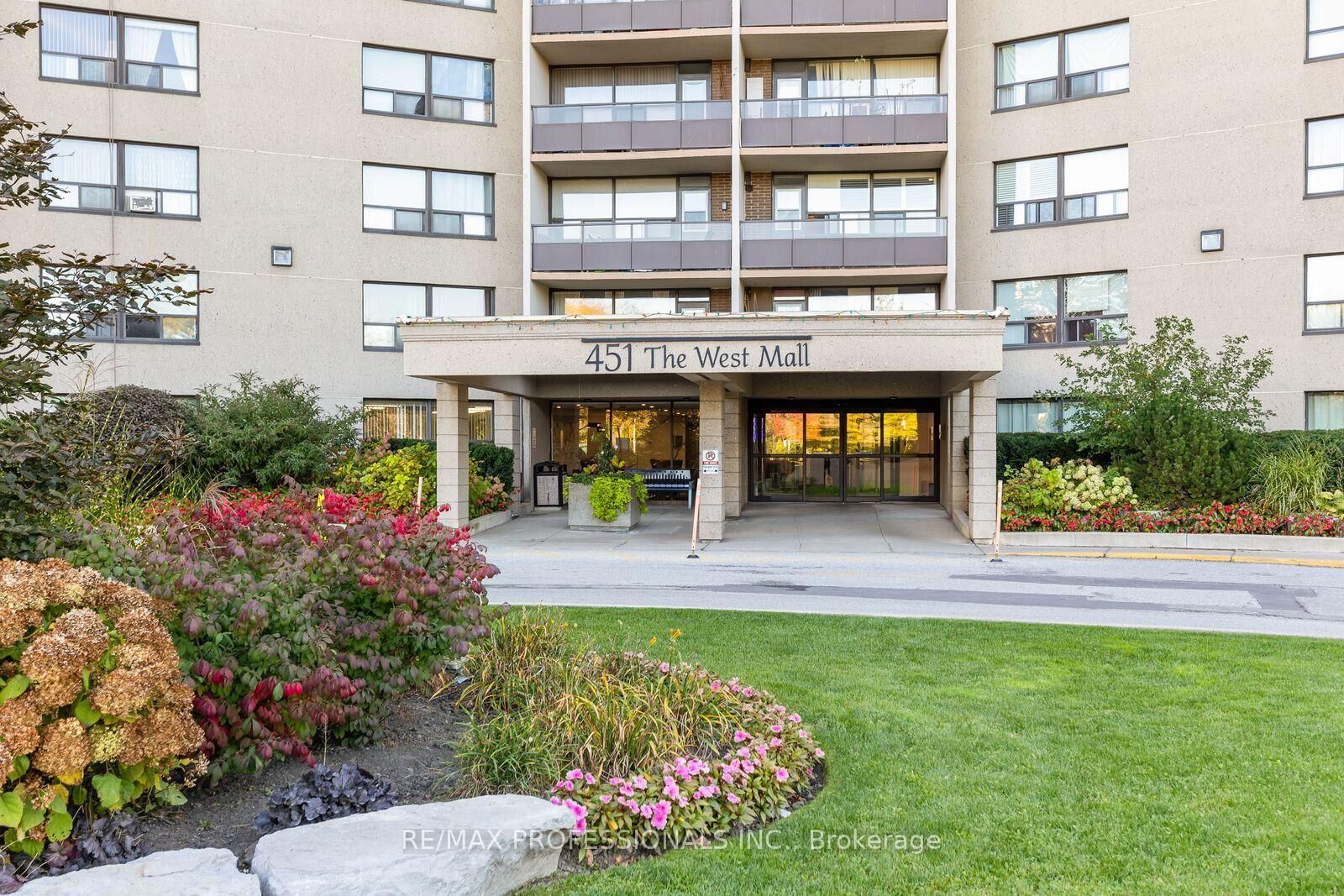 Property Photo: 451 The West Mall Drive 1102 ON M9C 1G1