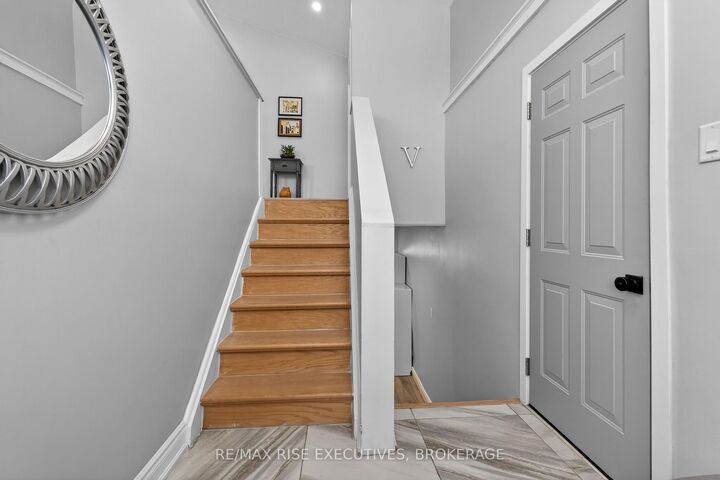 Property Photo: 1302 Montreal Street ON K7K 3L6
