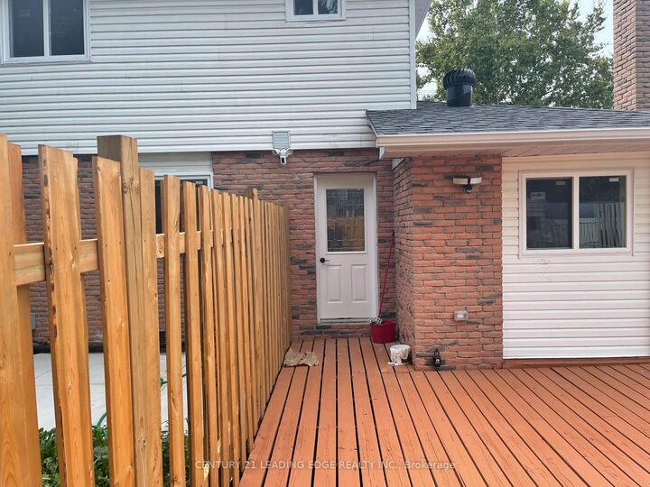 Property Photo:  314 Grove Street E Lower  ON L4M 5J3 