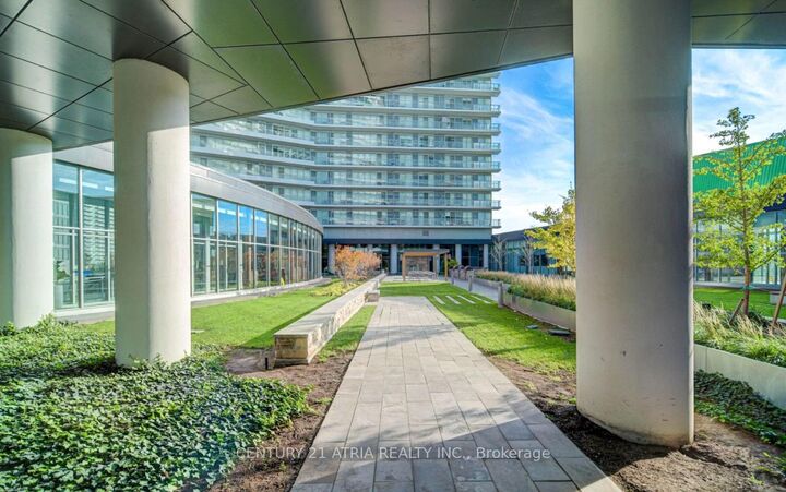 Property Photo:  115 McMahon Drive 2606  ON M2K 0E3 