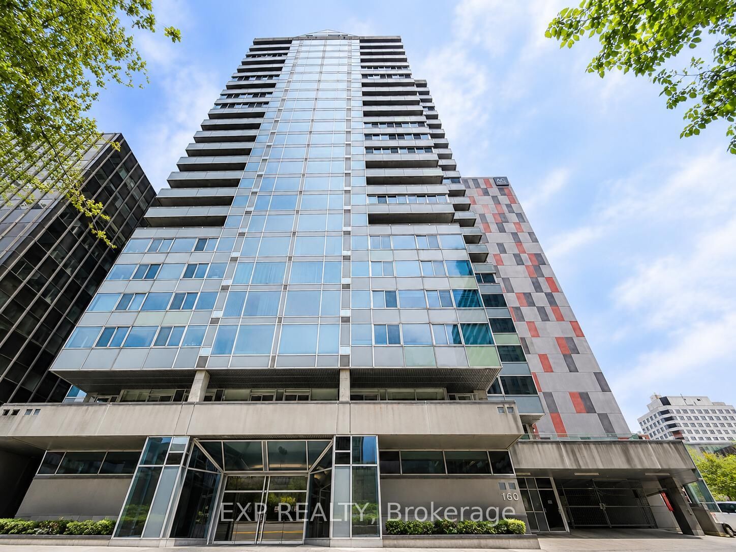Property Photo: 160 George Street 401 ON K1N 9M2