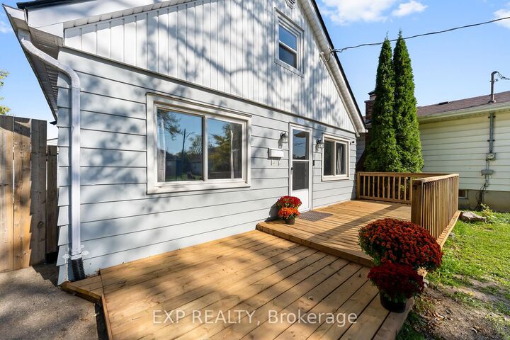 Property Photo:  20 Kirk Street  ON L2S 1B7 
