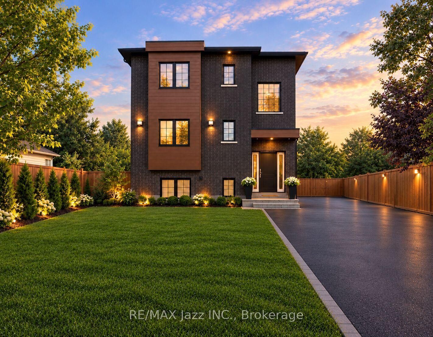 Property Photo:  639 Hortop Street Upper  ON L1G 4N4 