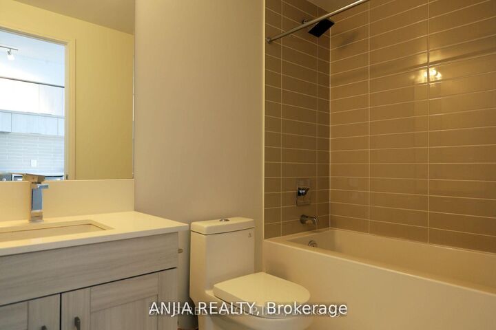 Property Photo: 181 Dundas Street E 2711-1br ON M5A 0N5