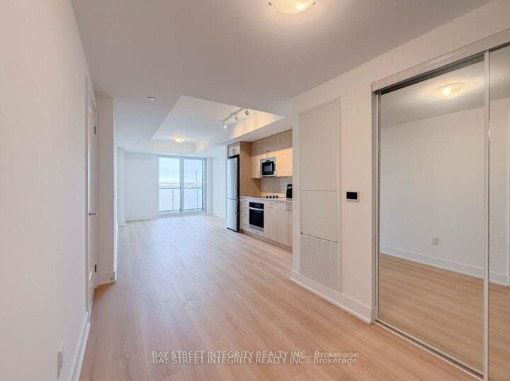 Property Photo: 2545 Simcoe Street N 420 ON L1L 0W3