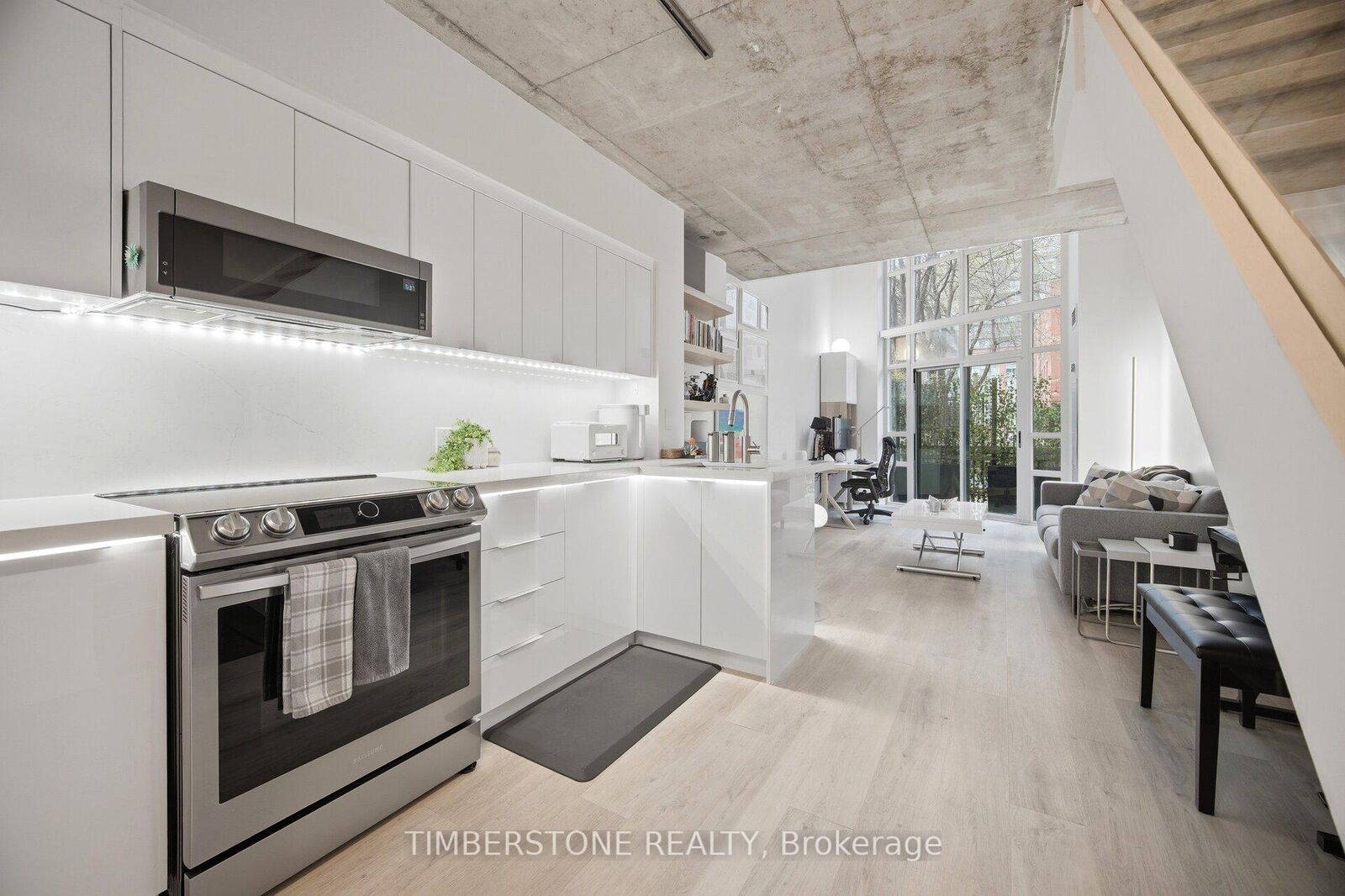 Property Photo: 255 Richmond Street E 122 ON M5A 4T7