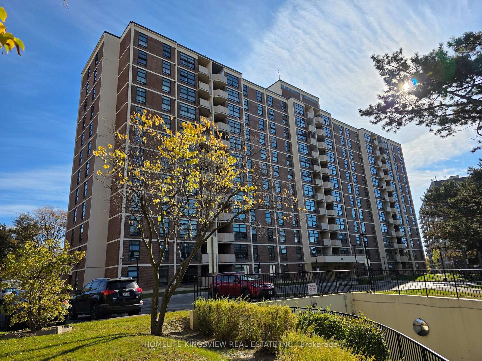 Property Photo:  355 Driftwood Avenue 211  ON M3N 2P3 