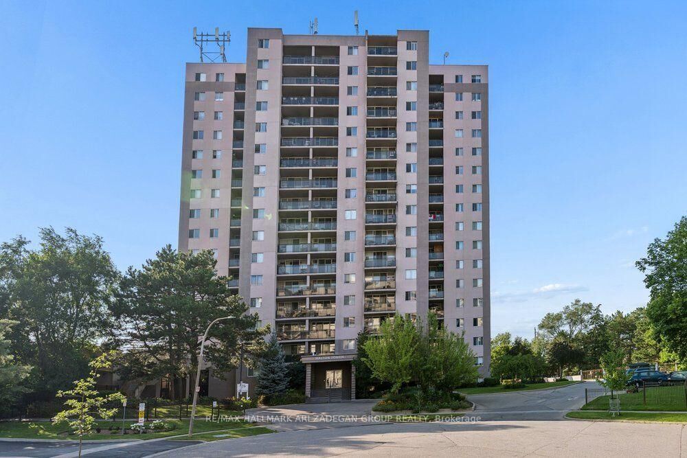 Property Photo: 975 Warwick Court 1406 ON L7T 3Z7