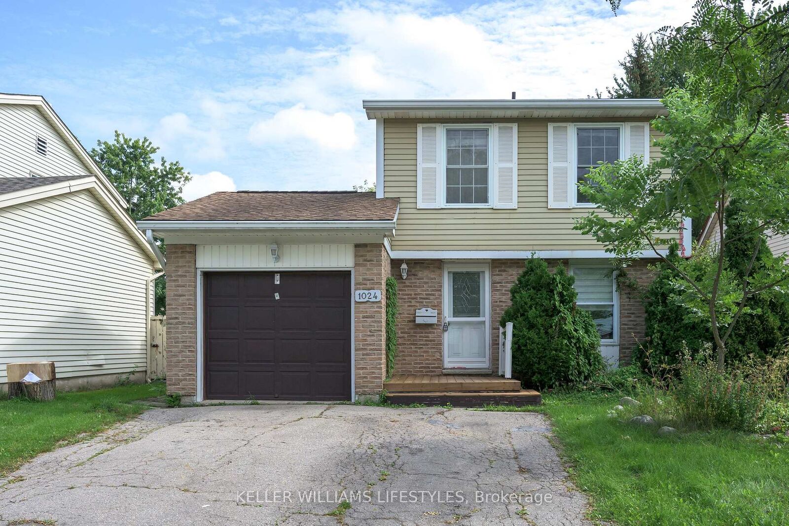 Property Photo: 1024 Jalna Boulevard ON N6E 2M1