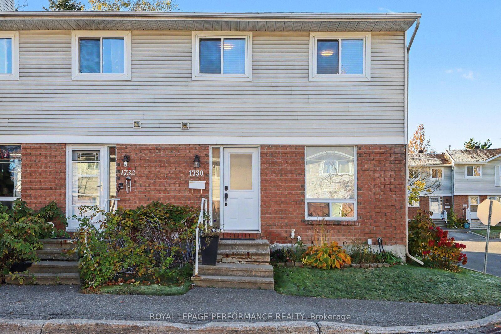 Property Photo:  1730 Winter Rose Lane 23  ON K1C 7A1 