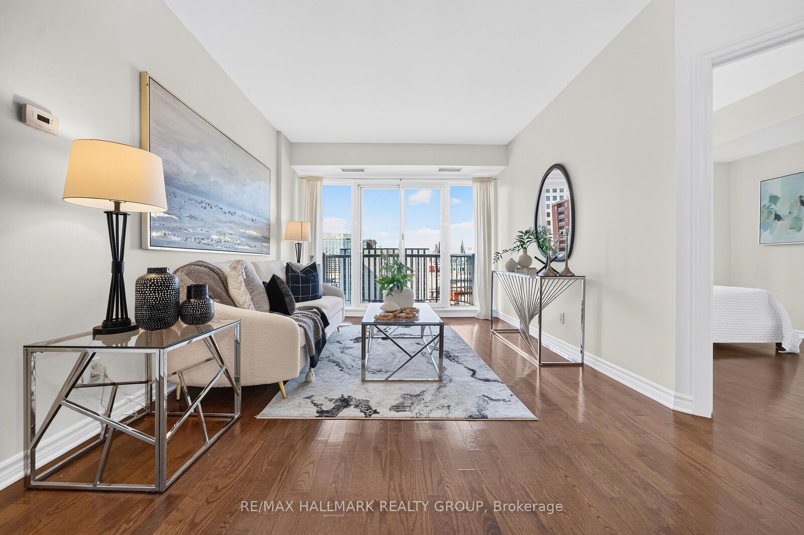 Property Photo:  200 Rideau Street 1405  ON K1N 5Y1 