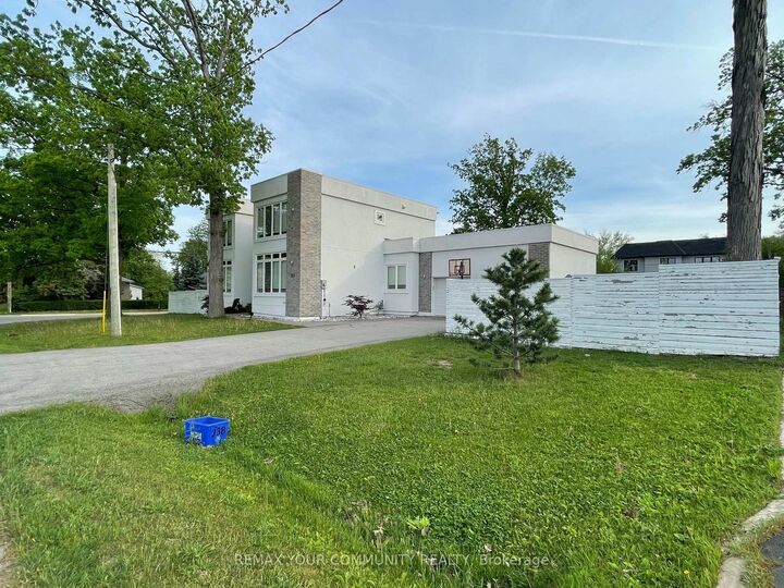 Photo de la propriété:  338 Woodale Avenue  ON L6K 2N7 