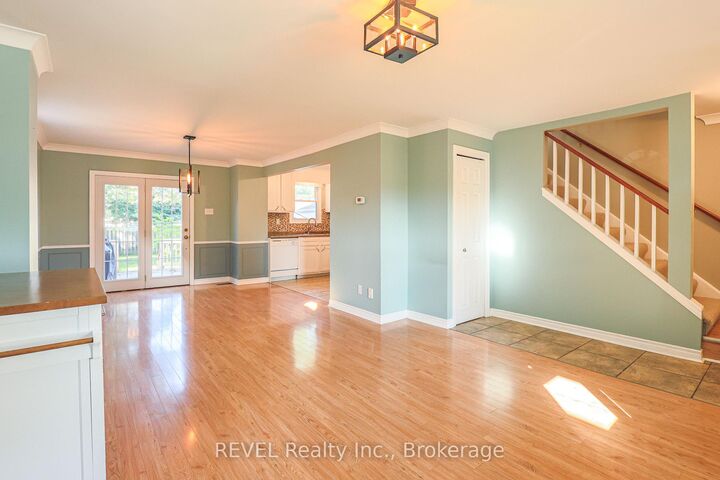 Property Photo:  3 Victoria Street  ON L2S 2K8 