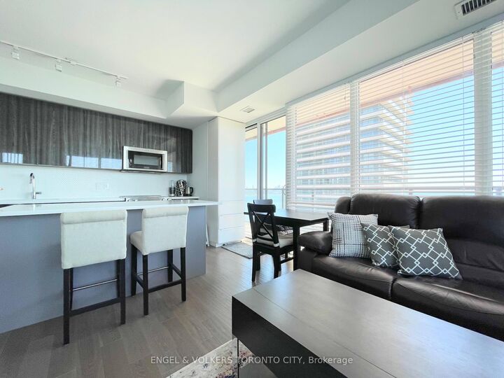 Property Photo:  30 Shore Breeze Drive 2118  ON M8V 0C7 