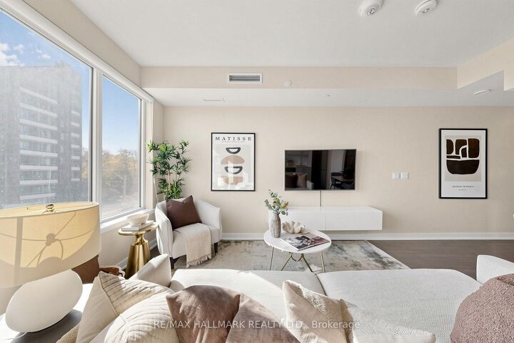 Property Photo:  1 Cardiff Road 305  ON M4P 0G2 
