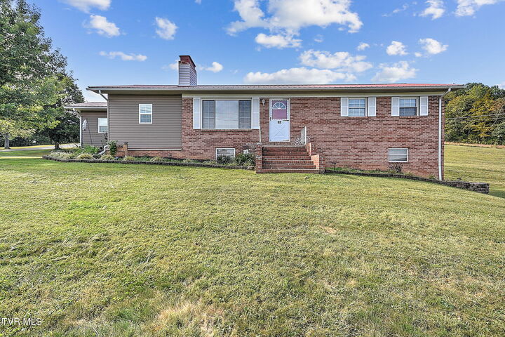 Property Photo: 608 Walnut Grove Road TN 37618