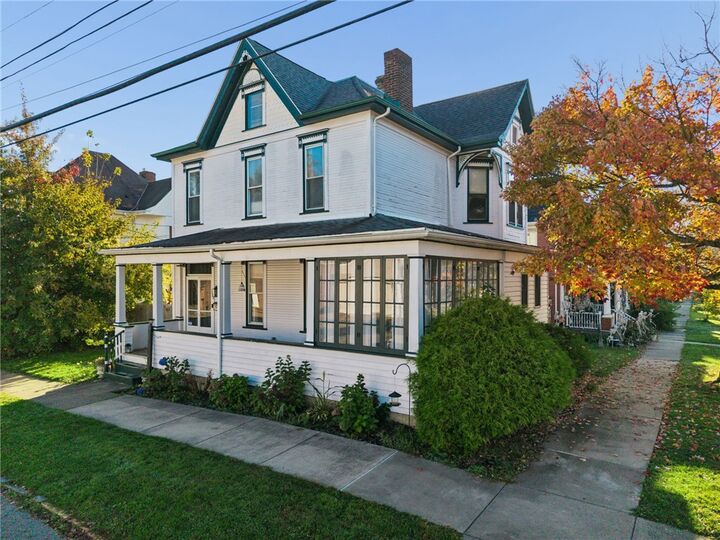 Property Photo: 332 Brandon St PA 15601
