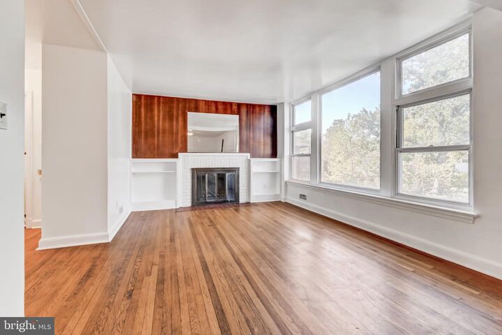Property Photo: 7606 Hammond Avenue MD 20912