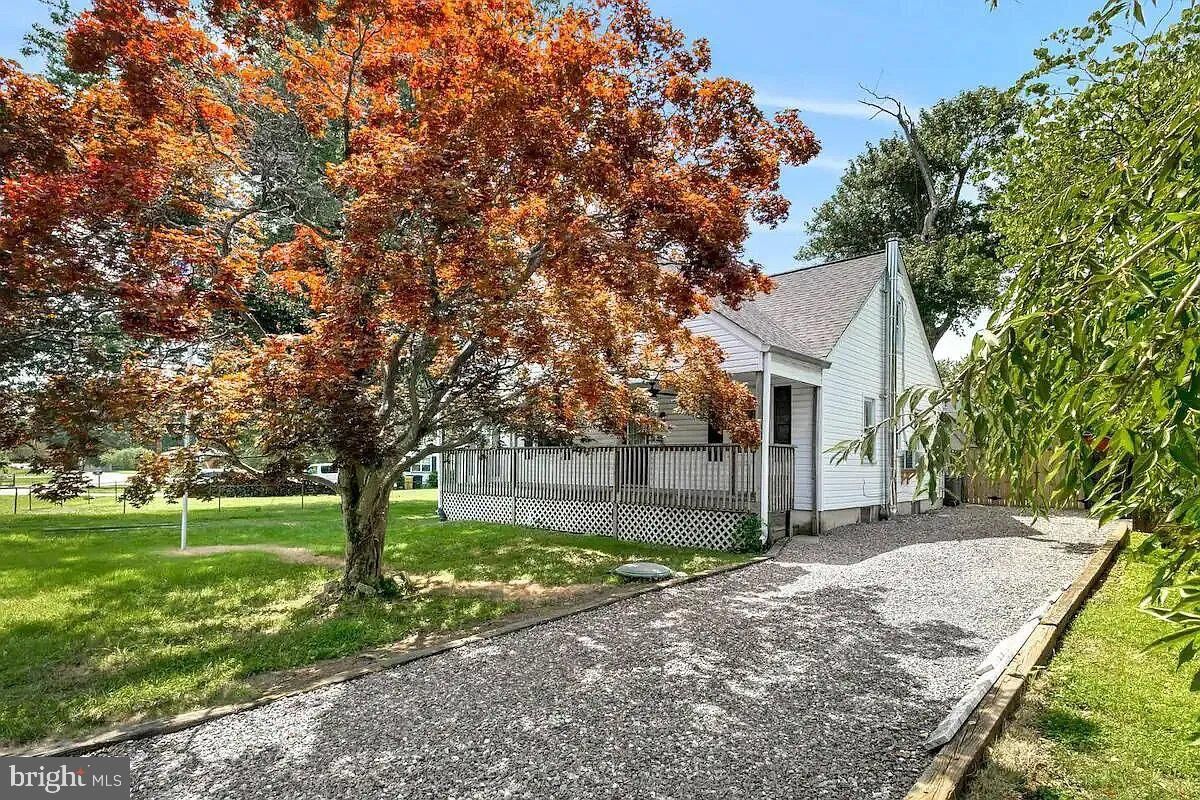 Property Photo:  301 Beverley Place  MD 21037 