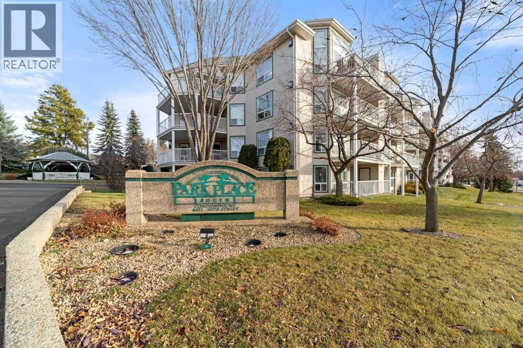 Property Photo:  4615 50 Street  AB T4V 4P5 