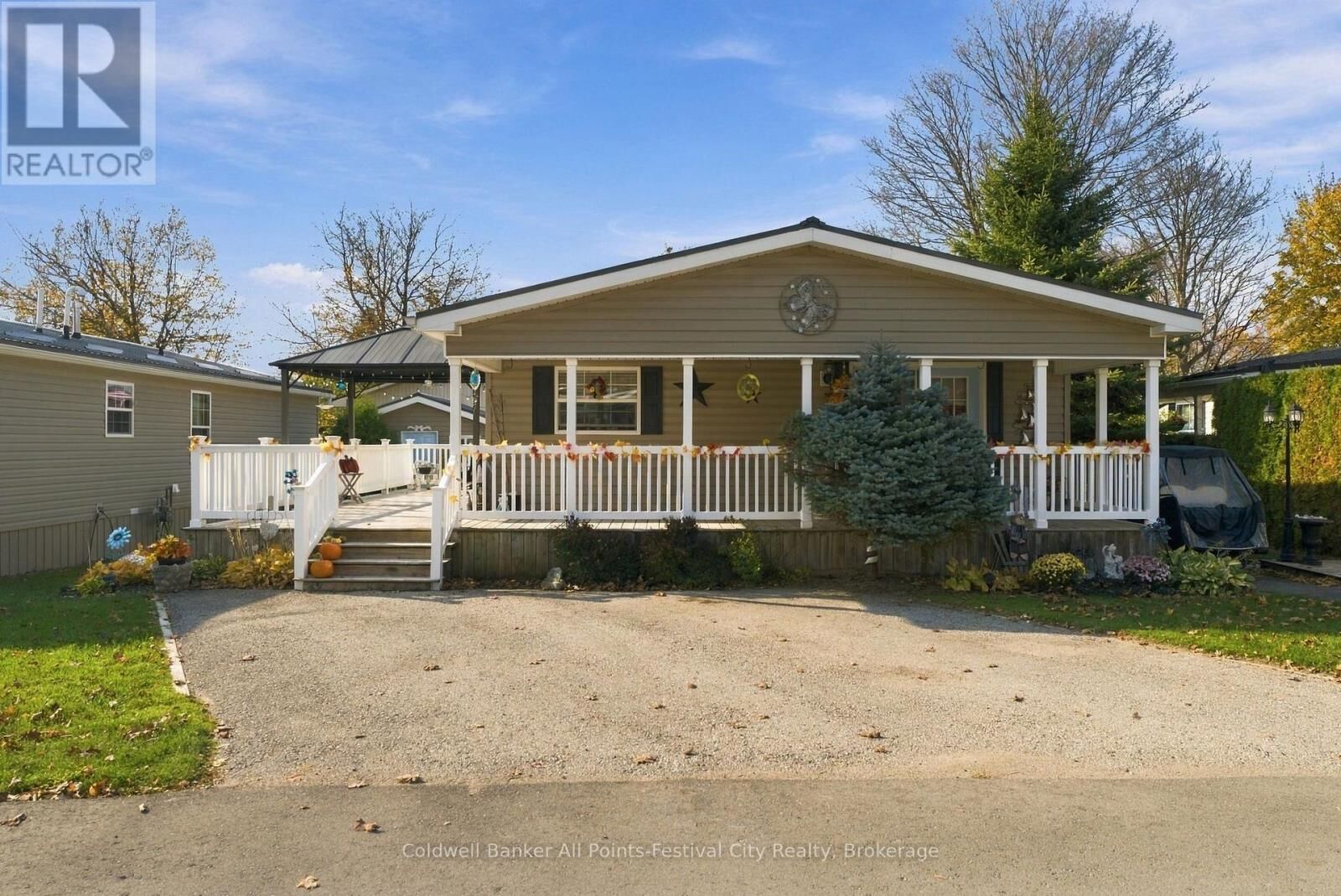 Property Photo:  7 Cherokee Lane  ON N7A 3Y2 