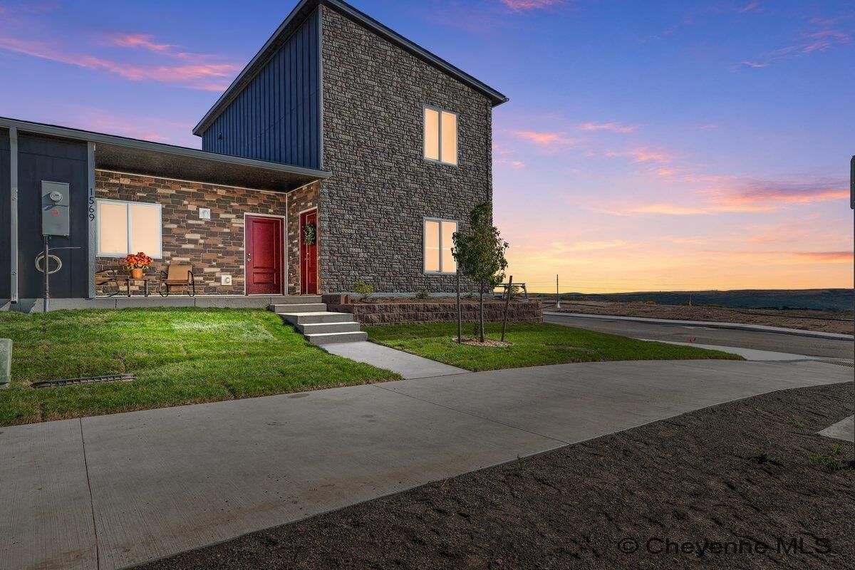 Property Photo:  1531 York Ave  WY 82007 