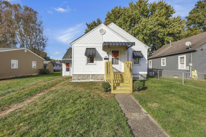 Property Photo:  425 W Main Street  OH 43130 