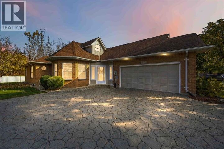Property Photo:  27 Michael Snow Court  ON N7W 1B8 