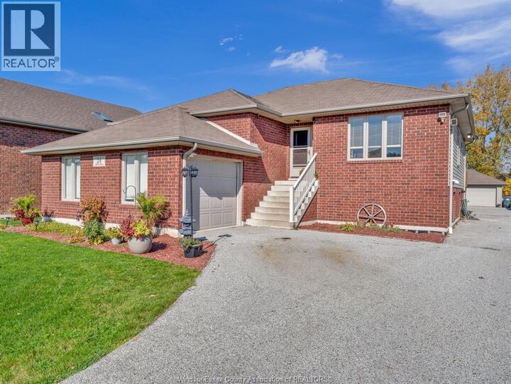 Property Photo:  24 Landor  ON N9V 3Y7 