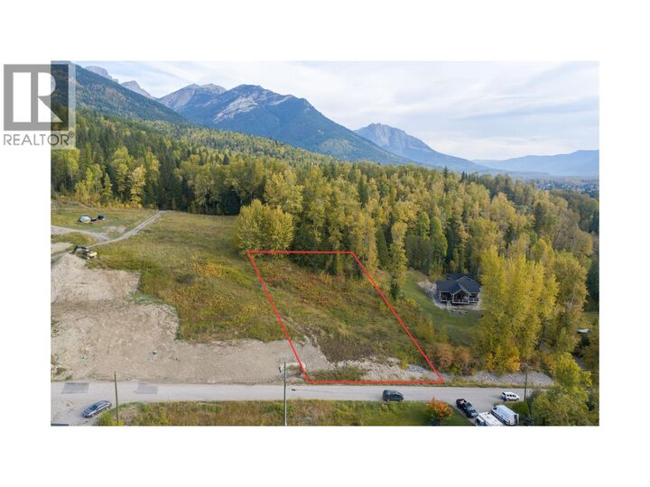 Property Photo:  1633 McLeod Avenue  BC V0B 1M1 