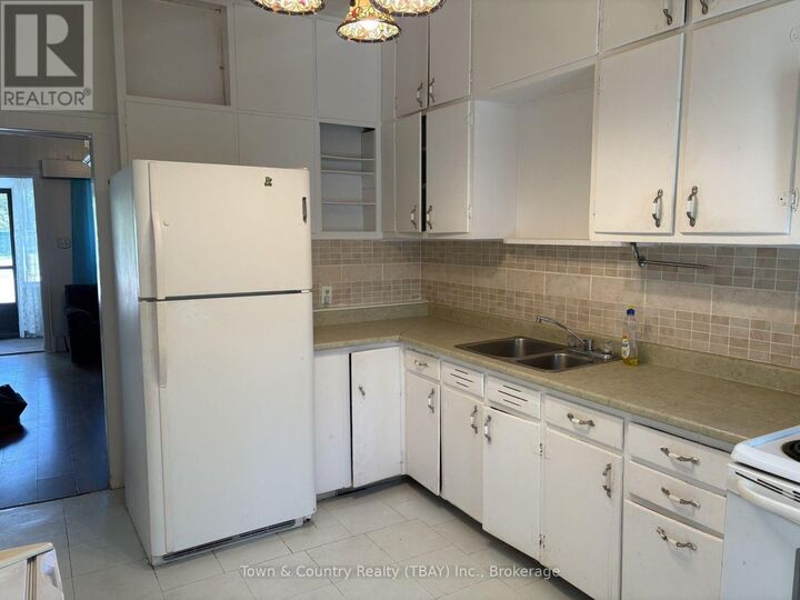 Property Photo:  509 May Street North  ON P7C 3R7 