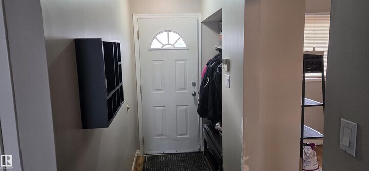 Property Photo:  148 Centennial Court NW  AB T5P 4H5 