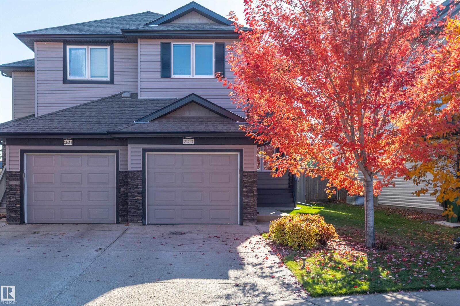 Property Photo:  21413 94 Avenue NW  AB T5T 4E5 