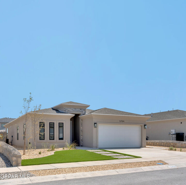 Property Photo:  5669 Purple Mat Avenue  TX 79934 