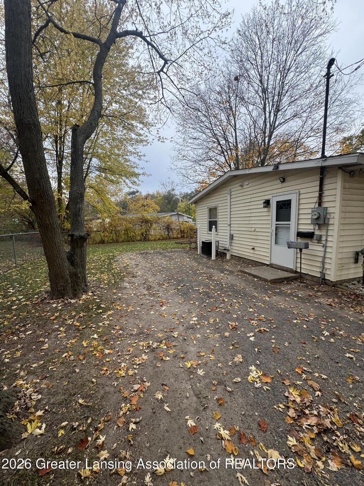 Property Photo:  4804 Delbrook Avenue  MI 48910 