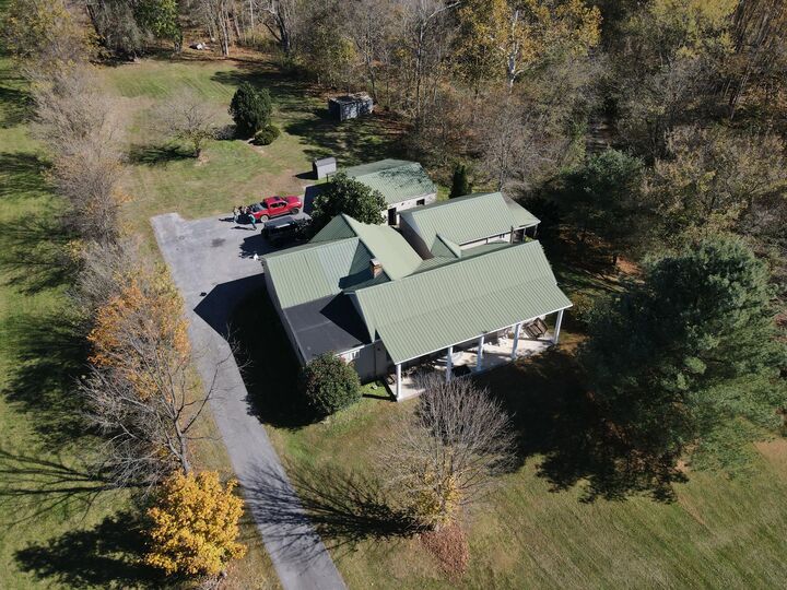 Property Photo:  1698 Lowell Rd  WV 24962 