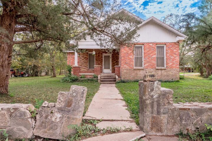 Property Photo:  116 Snyder Street  TX 75845 