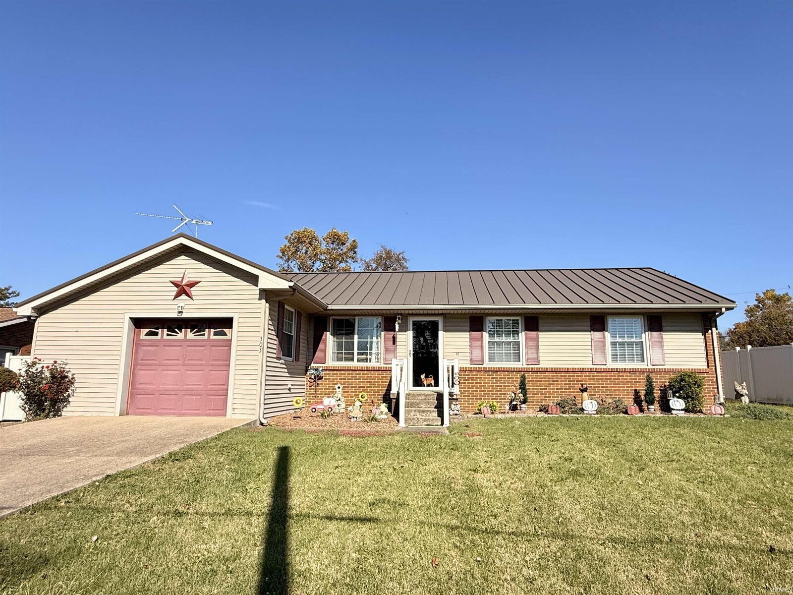 Property Photo:  303 Medcalf Street  IN 47523 