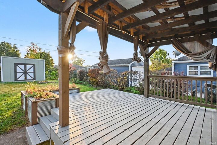 Property Photo: 1632 N Kenmore Street IN 46628-1447