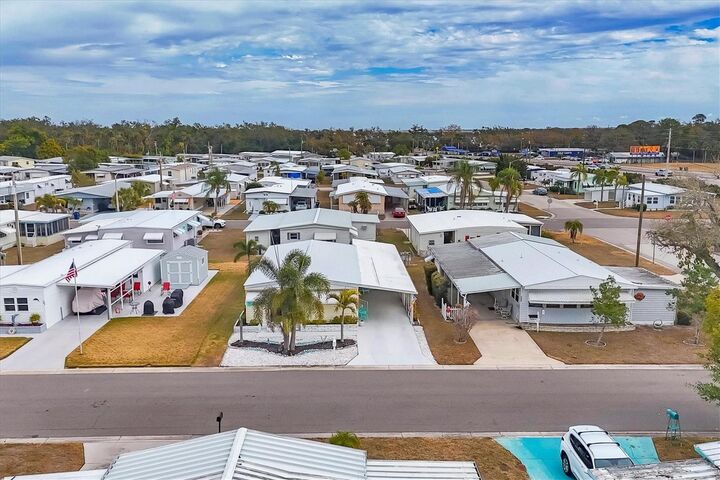 Property Photo:  1006 44th Avenue Drive E  FL 34222 